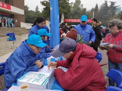 春雨中的守護(hù)者 社會(huì)經(jīng)濟(jì)咨詢(xún)服務(wù)的溫暖行動(dòng)